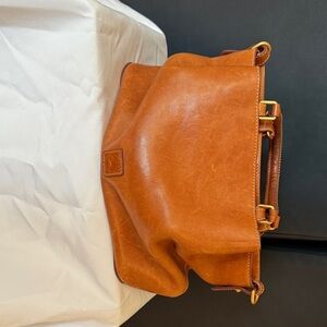 Elegant Tan Leather Women's Bag